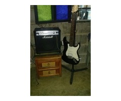 Squier by Fender,Bullet Strat,Hss.Amplificador Marshall,MG15CFX - Imagen 5/5