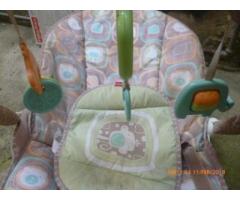 silla mecedora para bebes y esterilizador - Imagen 2/6