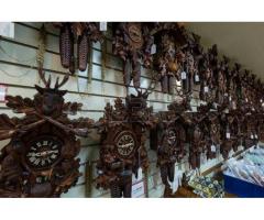 Únicos en Venezuela, ventas de relojes cucú, ventas de repuestos y servicios de reparación.  También