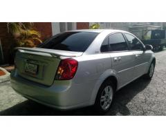 Chevrolet Optra Desing 2011 - Imagen 4/6