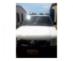 Nissan Frontier  año 2005 kilometraje 389000 - Imagen 5/6