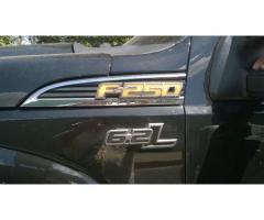 Ford Super Duty 250 año 2012 cabina sencilla en excelentes condiciones - Imagen 5/6