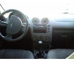 Ford Fiesta 2005- 1550 $
