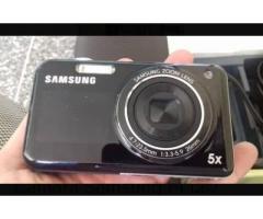 Se vende cámara Samsung doble pantalla