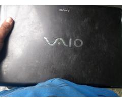 Vendo laptop Sony Vaio - Imagen 1/3