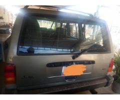 Se vende jeep Cherokee 98