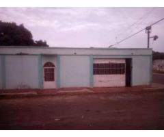 Vendo casa con local comercial grande - Imagen 4/6