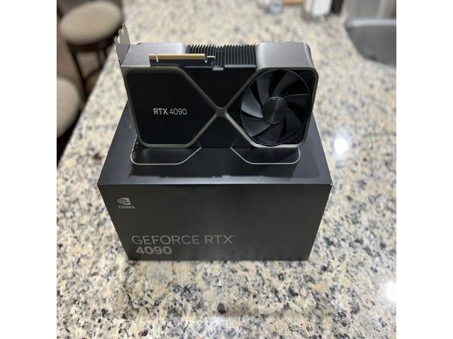 NVIDIA GeForce RTX 4090 DirectX 12.0 Founders Edition - 2/3