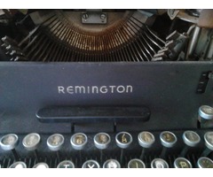 Máquina de escribir muy antigua remington