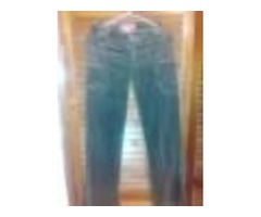 Combo Vendo 4 pantalones en 25 mil bs - Imagen 4/4