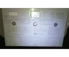 CONTACTOR GENERAL ELECTRIC DE 550AMP BOBINA 220V - Imagen 1/3