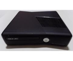 XBOX 360 Consola + Cables + 2 Controles + 3 Juegos (Original)