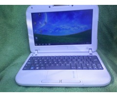 mini laptop con cargador